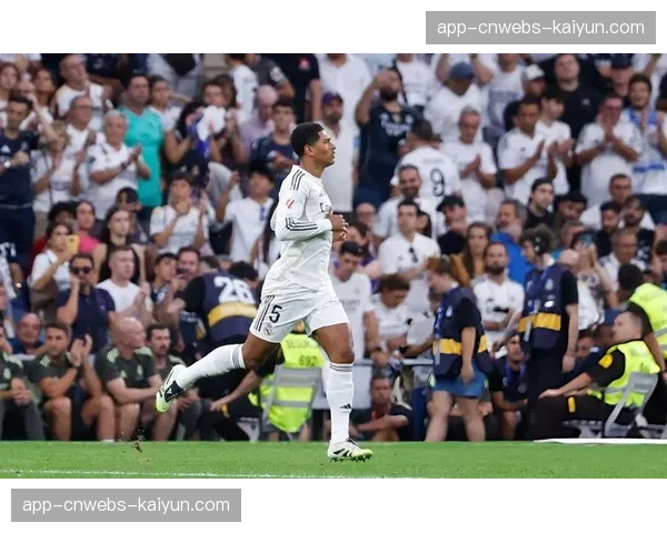 皇家马德里伤情更新,贝林厄姆参与合练有望出战对阵巴黎关键战 皇家马德里伤情更新,贝林厄姆参与合练有望出战对阵巴黎关键战